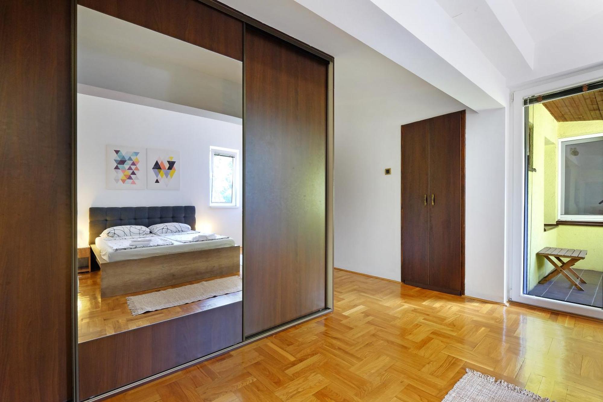 Red Tree Apartment Belgrade Extérieur photo