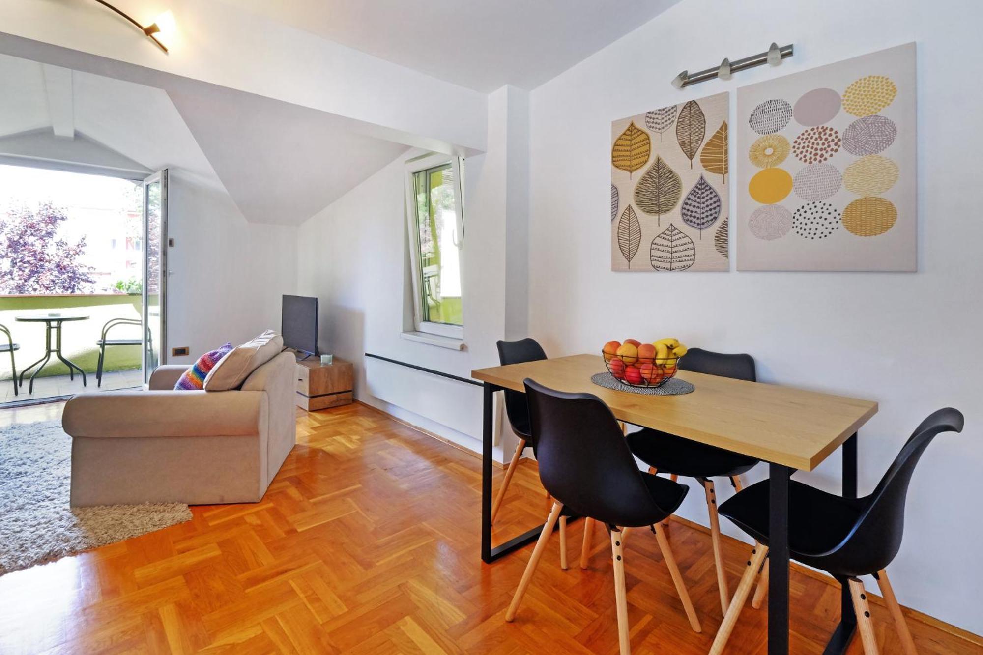 Red Tree Apartment Belgrade Extérieur photo
